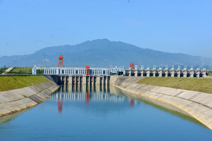 安谷水電站樞紐全景
