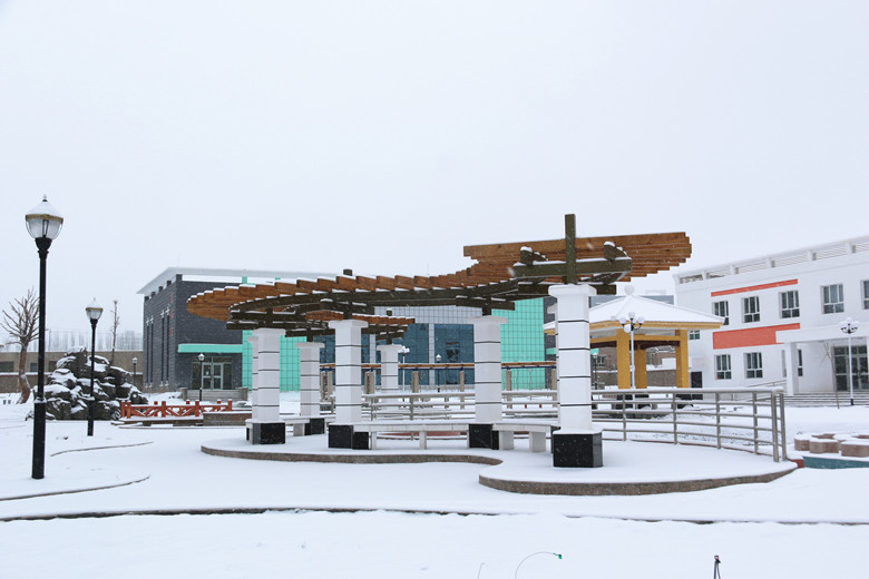 營(yíng)地雪景