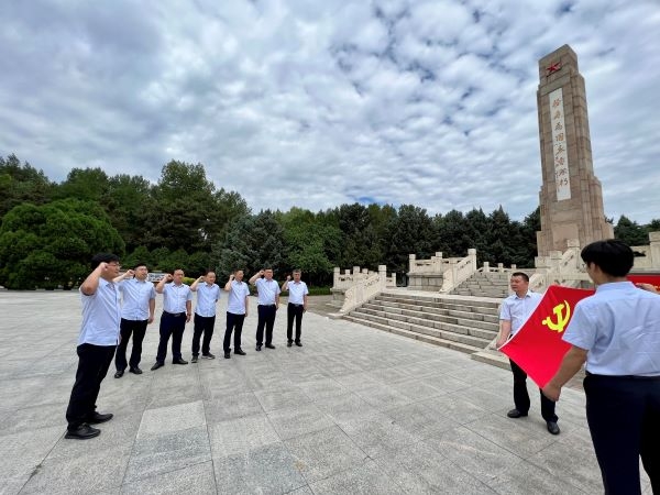重溫入黨誓詞 牢記初心使命